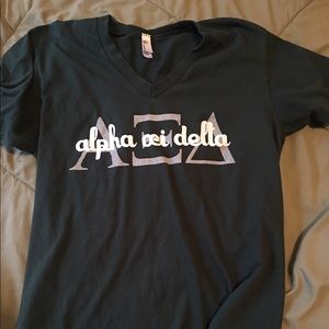 Alpha Xi Delta | Panhellenic Recruitment V-Neck